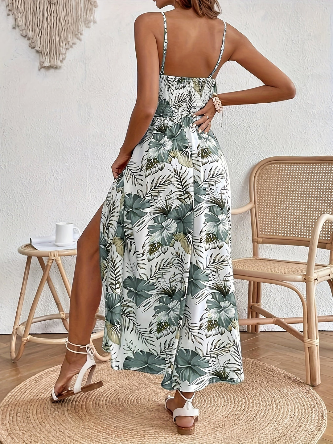 Lorelei - Elegant Floral Dress