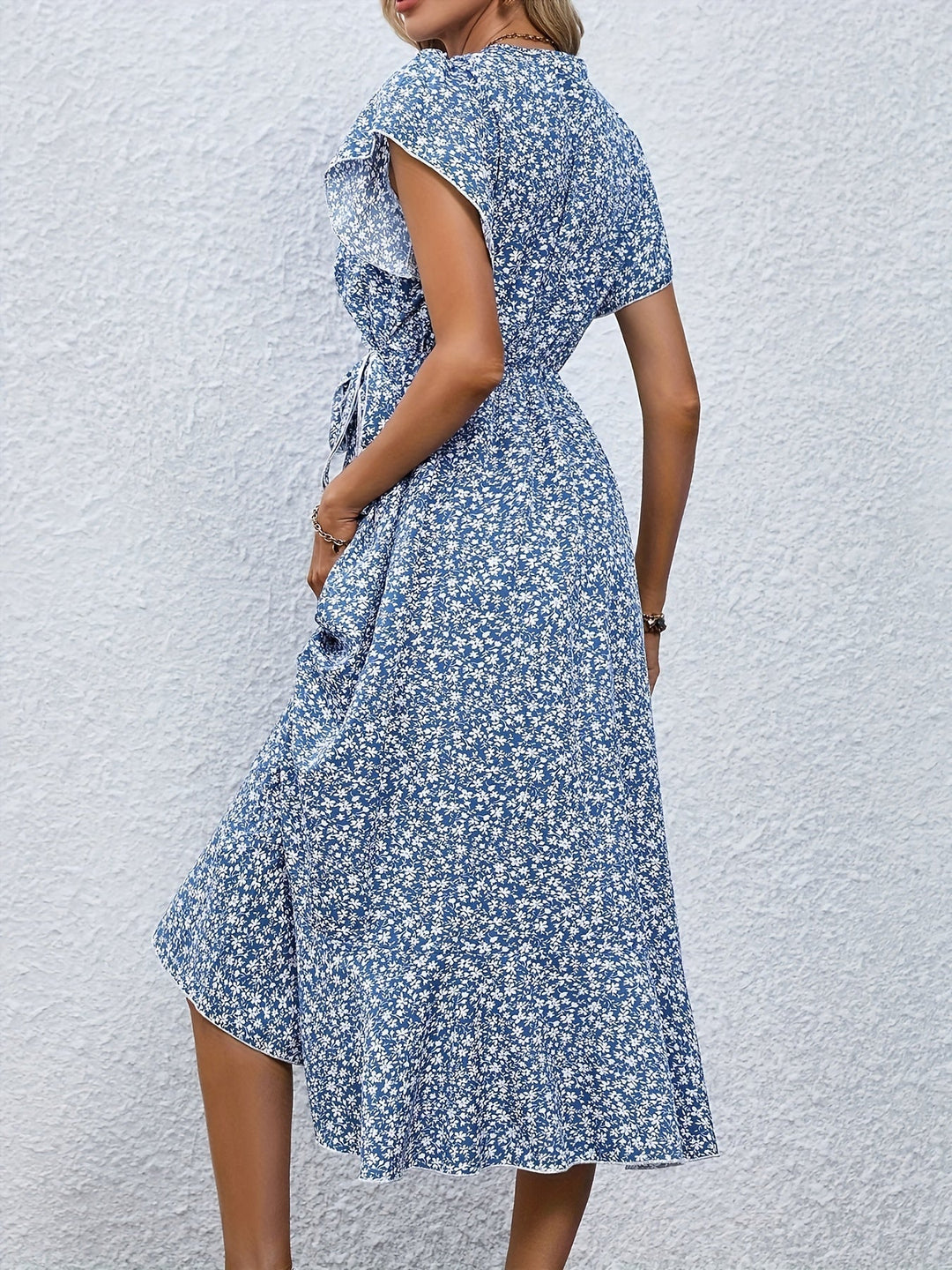 Indie - Small Floral Lace-Up Dress