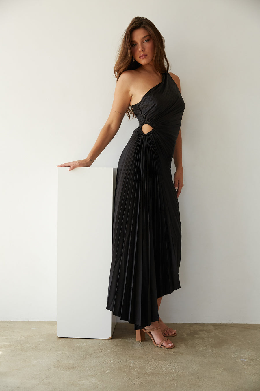 Rhea | One-Shoulder Midi